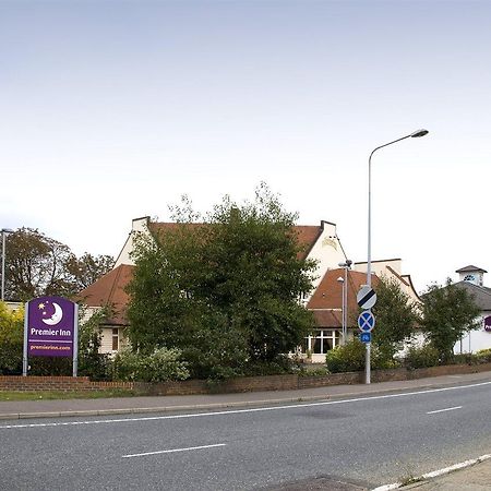 Premier Inn Basildon Rayleigh Exterior foto